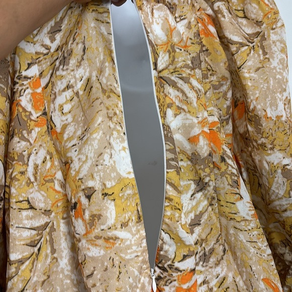 Women's Dress - Picture 5 of 5